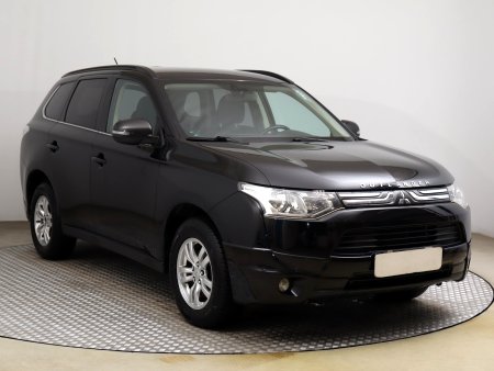 Mitsubishi Outlander, 2013