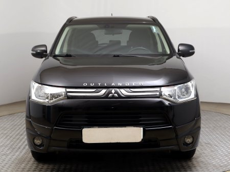 Mitsubishi Outlander, 2013 - pohled č. 2