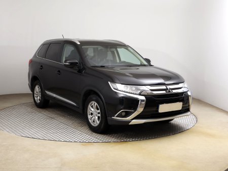 Mitsubishi Outlander, 2016