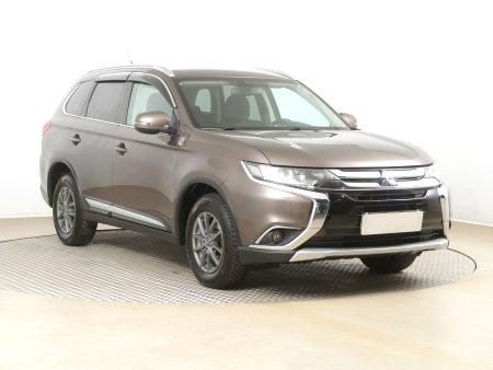 Mitsubishi Outlander, 2016