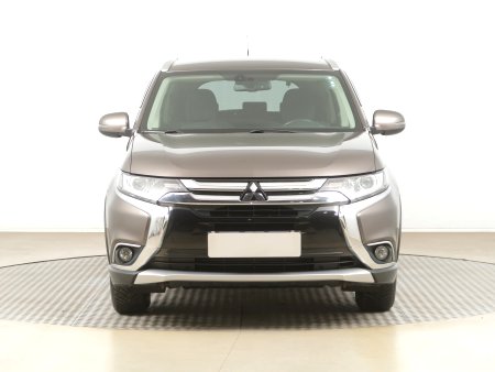 Mitsubishi Outlander, 2016 - pohled č. 2
