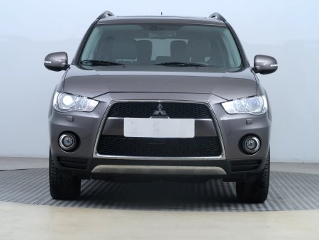 Mitsubishi Outlander, 2011 - pohled č. 2