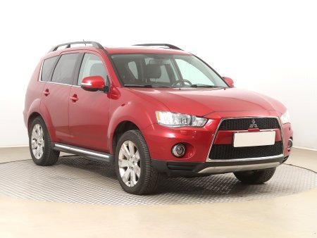 Mitsubishi Outlander, 2013