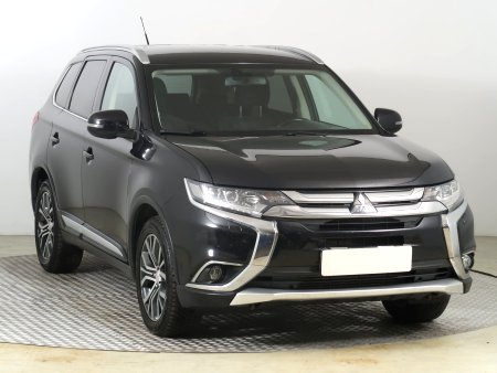 Mitsubishi Outlander, 2016