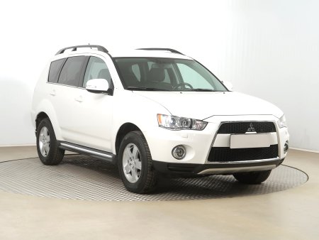 Mitsubishi Outlander, 2012