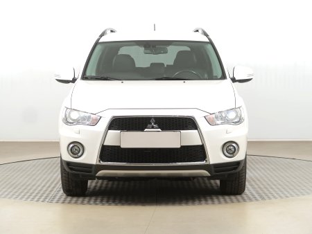 Mitsubishi Outlander, 2012 - pohled č. 2