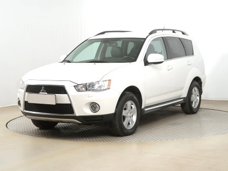Mitsubishi Outlander, 2012 - pohled č. 3