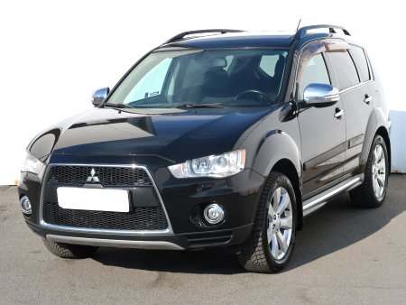 Mitsubishi Outlander, 2012 - pohled č. 3