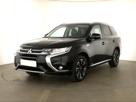 Mitsubishi Outlander, 2015 - pohled č. 3