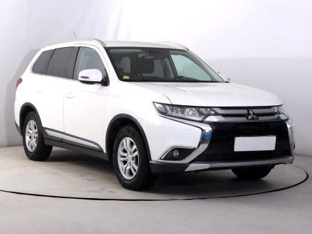 Mitsubishi Outlander, 2015