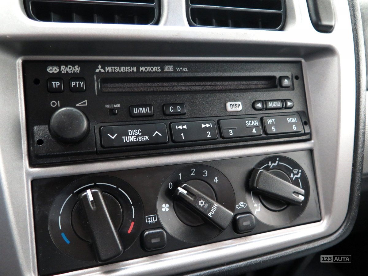 Mitsubishi Pajero Pinin, 2005 - pohled č. 13