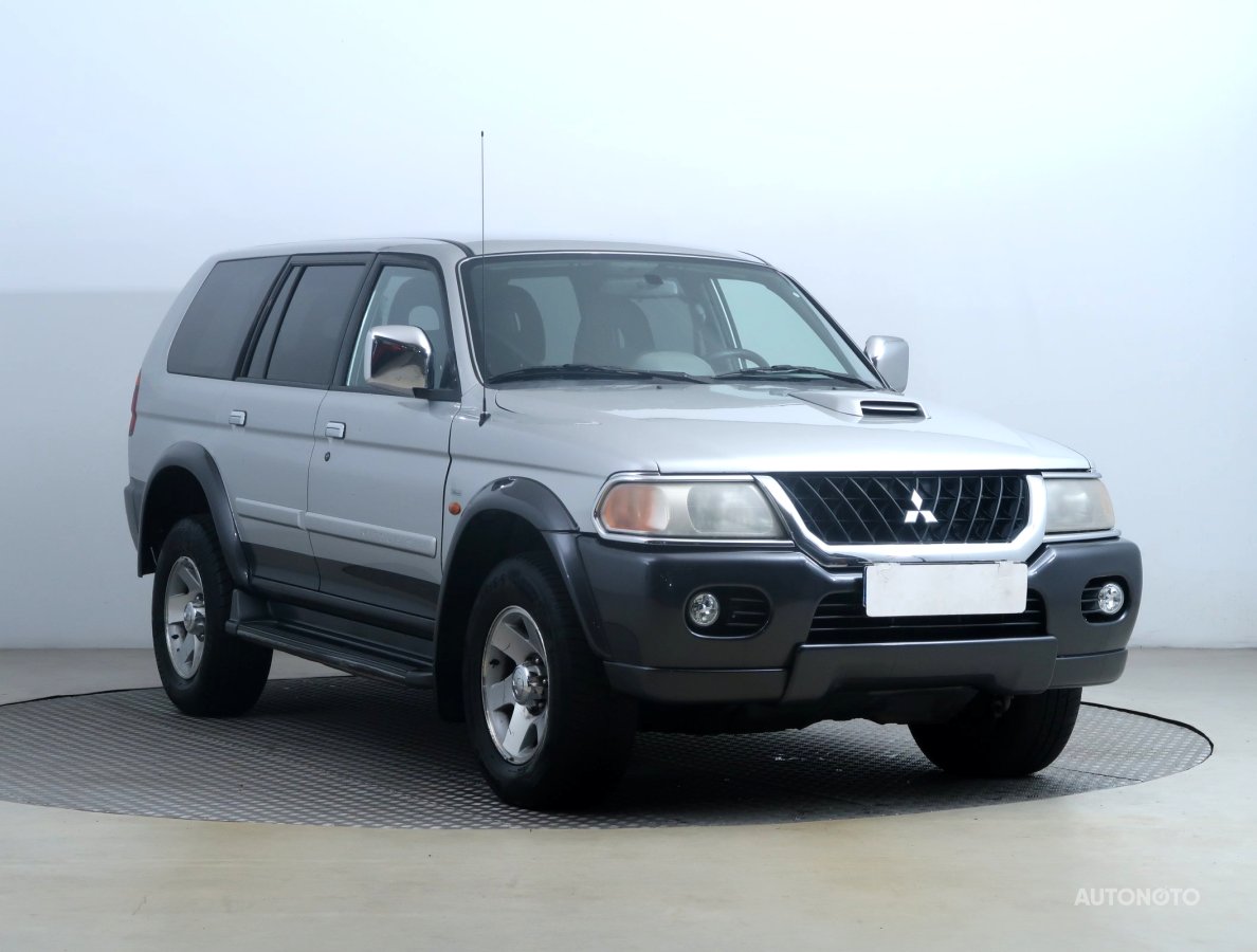Mitsubishi Pajero Sport, 2002 - celkový pohled