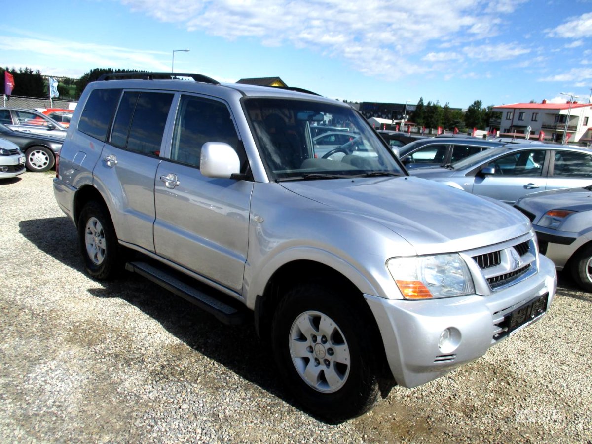Mitsubishi Pajero, 2004 - pohled č. 2