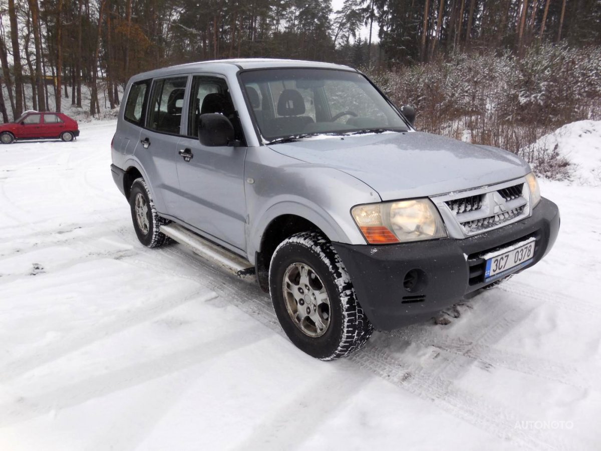 Mitsubishi Pajero, 2004 - pohled č. 3