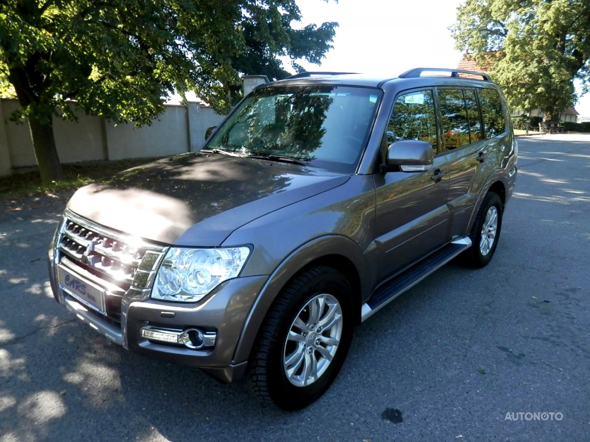 Mitsubishi Pajero, 2015 - pohled č. 2