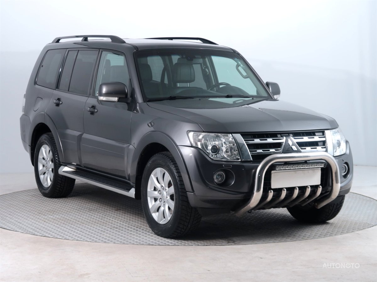 Mitsubishi Pajero, 2012 - celkový pohled