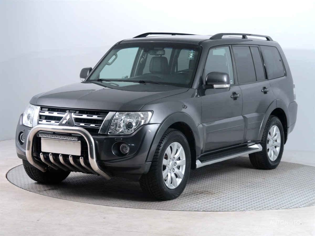 Mitsubishi Pajero, 2012 - pohled č. 3
