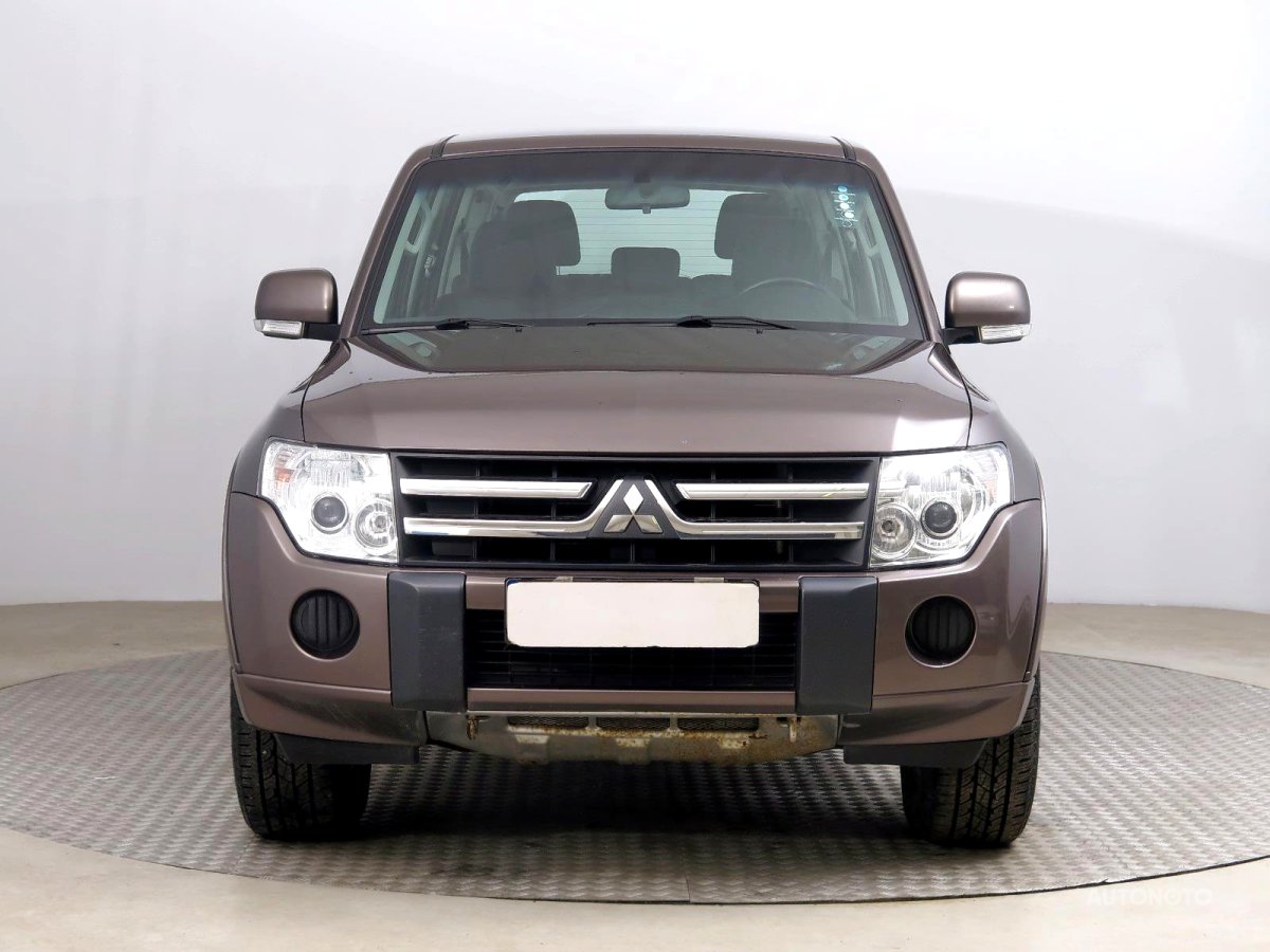 Mitsubishi Pajero, 2010 - pohled č. 2