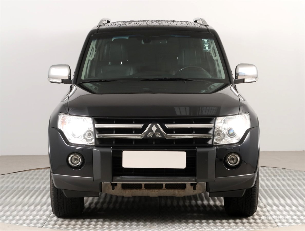 Mitsubishi Pajero, 2010 - pohled č. 2