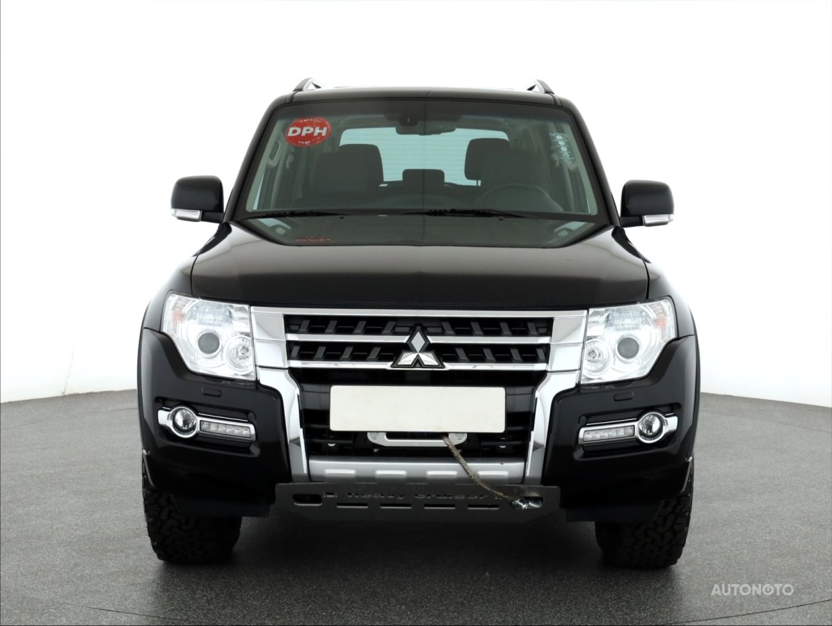 Mitsubishi Pajero, 2017 - pohled č. 2