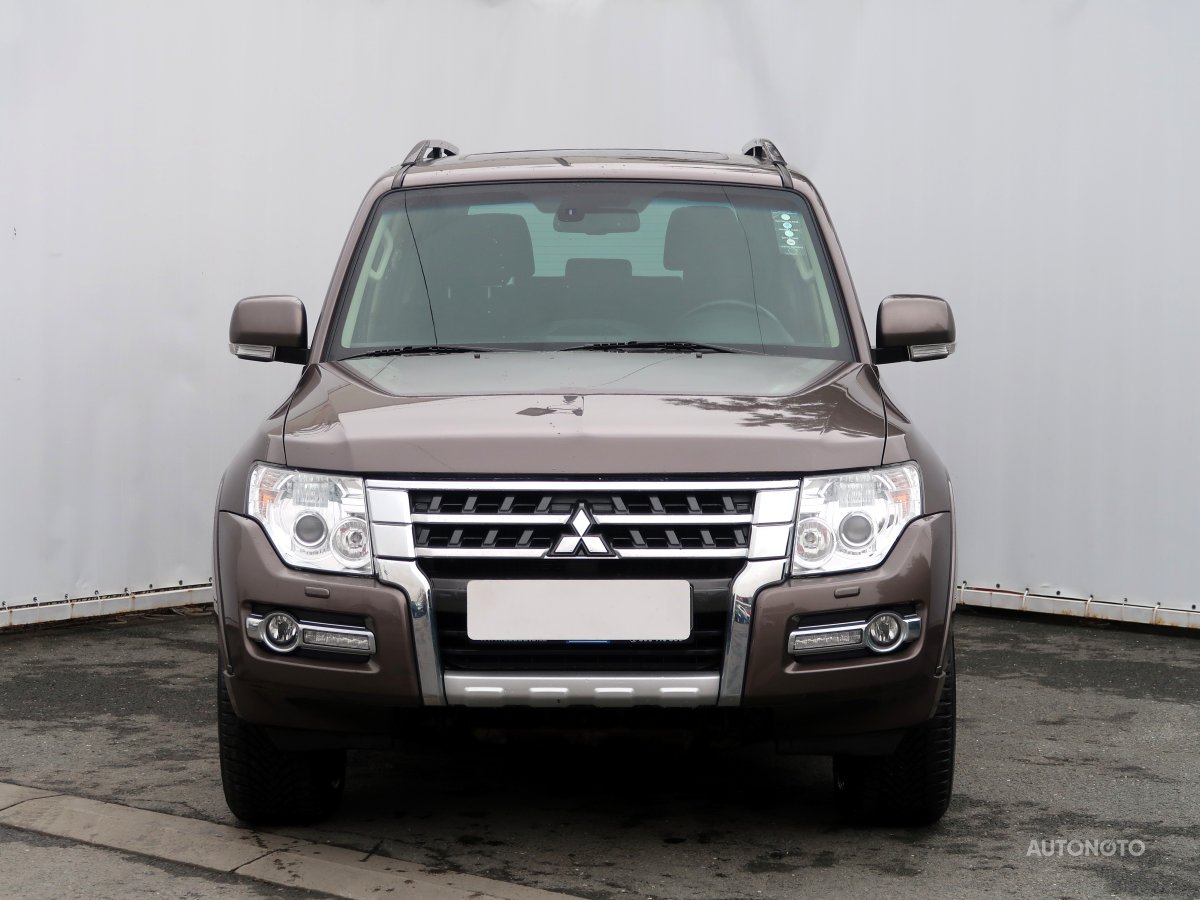 Mitsubishi Pajero, 2016 - pohled č. 2