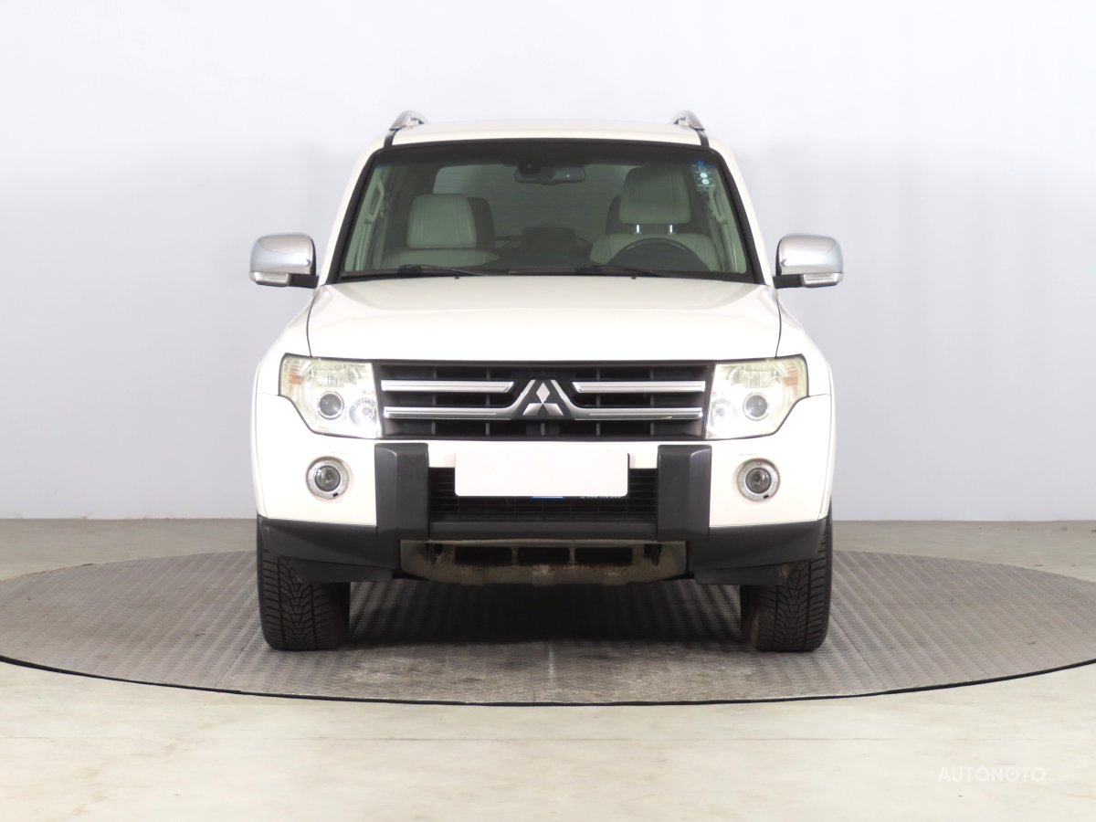 Mitsubishi Pajero, 2009 - pohled č. 2