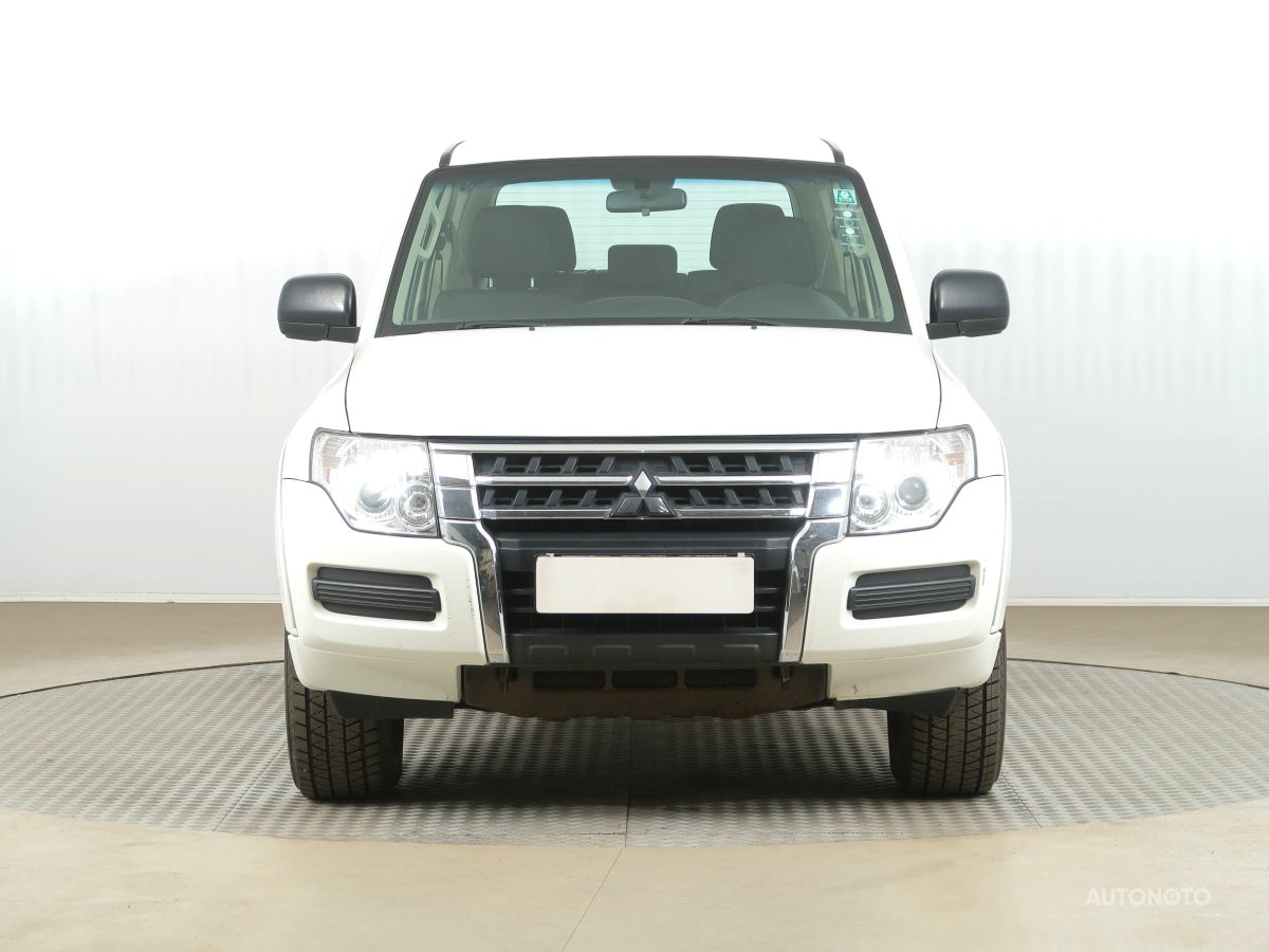 Mitsubishi Pajero, 2017 - pohled č. 2