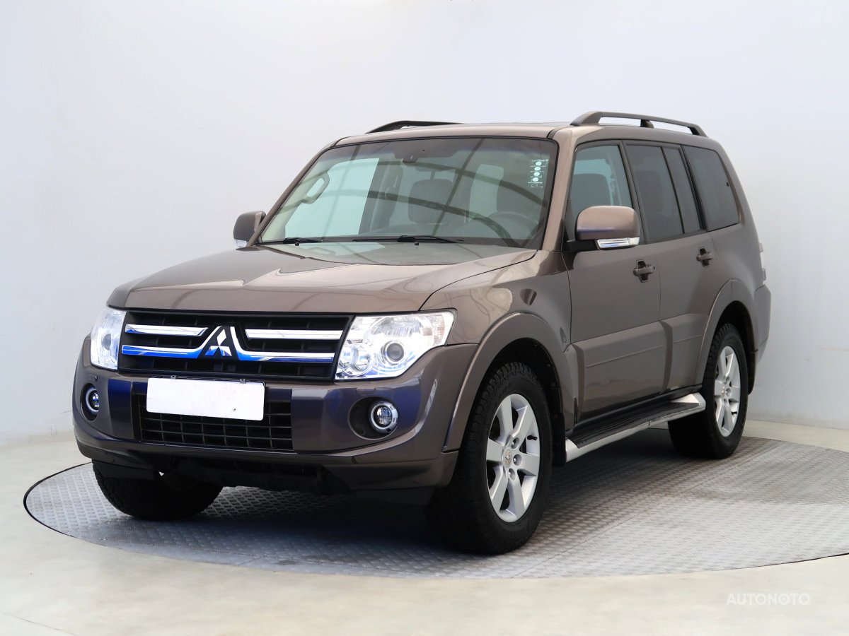 Mitsubishi Pajero, 2014 - pohled č. 3