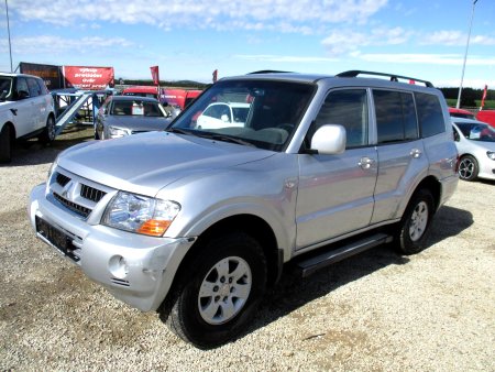 Mitsubishi Pajero, 2004