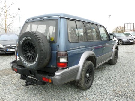 Mitsubishi Pajero, 1993 - pohled č. 5