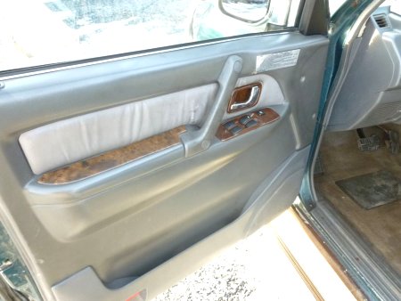 Mitsubishi Pajero, 1998 - pohled č. 9