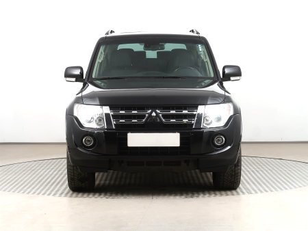 Mitsubishi Pajero, 2014 - pohled č. 2