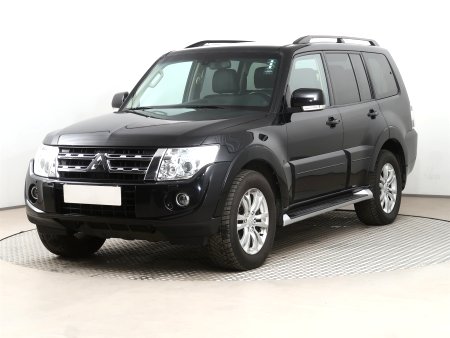 Mitsubishi Pajero, 2014 - pohled č. 3