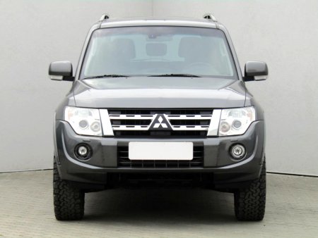 Mitsubishi Pajero, 2013 - pohled č. 2