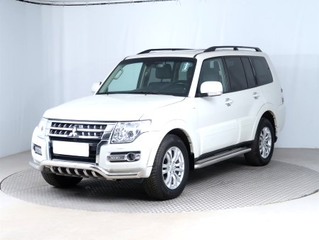 Mitsubishi Pajero, 2017 - pohled č. 3