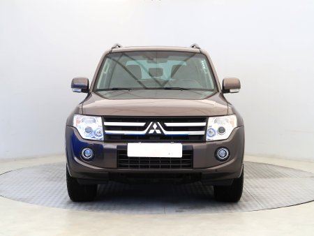 Mitsubishi Pajero, 2014 - pohled č. 2