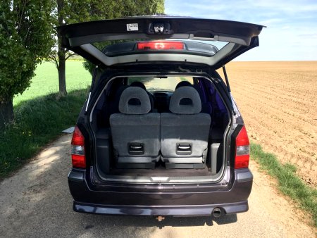 Mitsubishi Space Wagon, 1998 - pohled č. 9