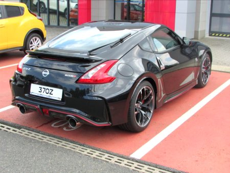 Nissan 370 Z, 2018 - pohled č. 3