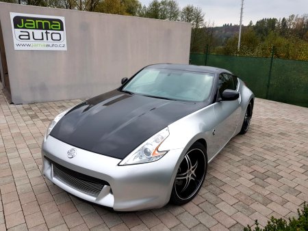 Nissan 370 Z, 2010