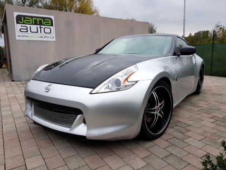 Nissan 370 Z, 2010 - pohled č. 2