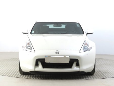 Nissan 370Z, 2012 - pohled č. 2