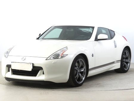 Nissan 370Z, 2012 - pohled č. 3