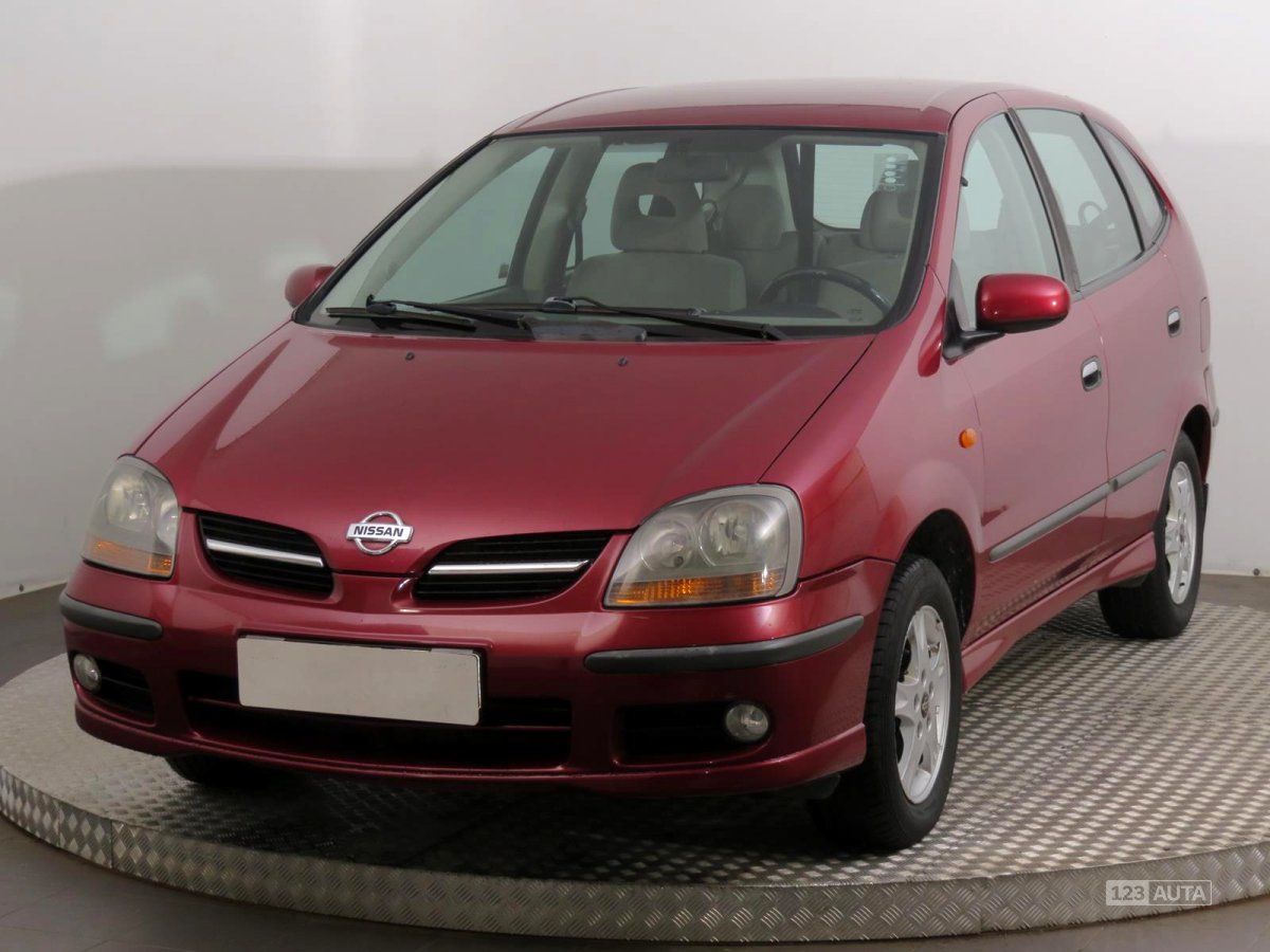 Nissan Almera Tino, 2002 - pohled č. 3