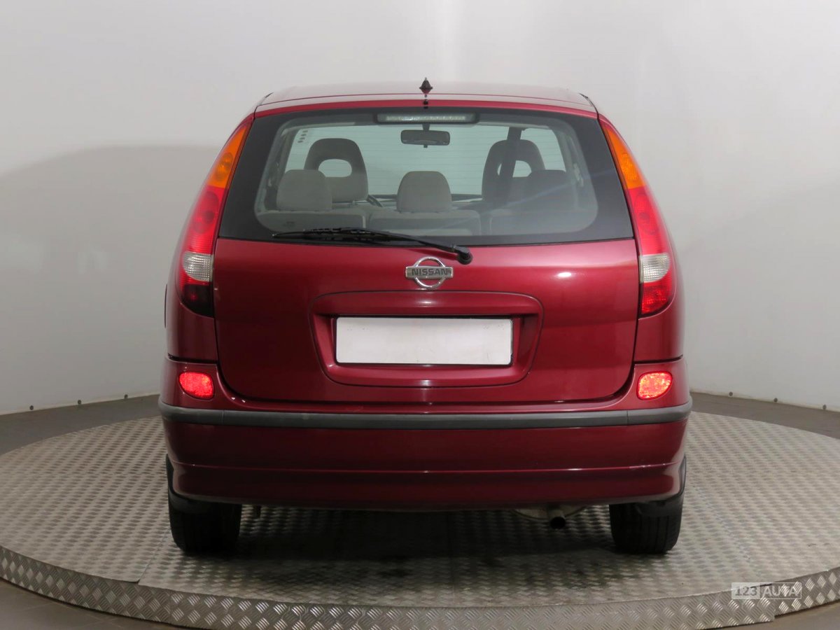 Nissan Almera Tino, 2002 - pohled č. 6