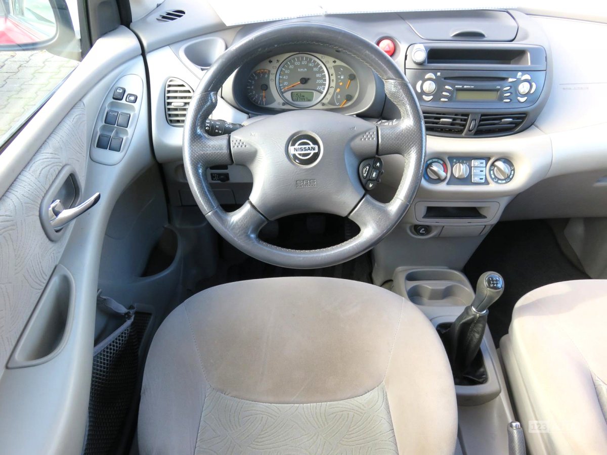 Nissan Almera Tino, 2002 - pohled č. 9