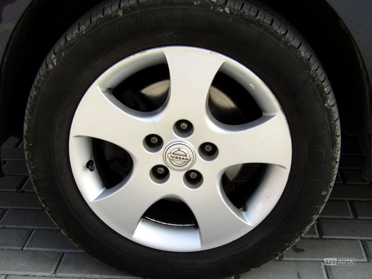 Nissan Almera Tino, 2005 - pohled č. 10