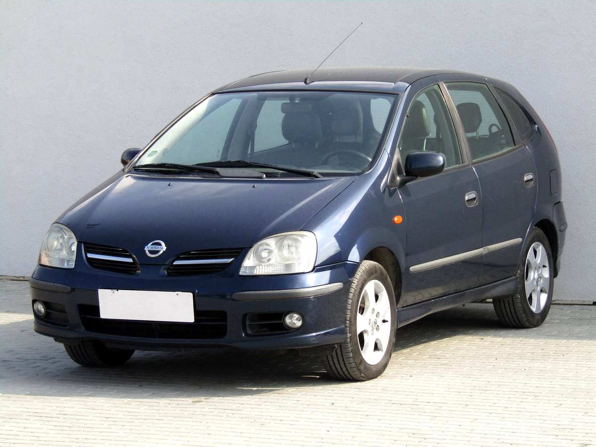 Nissan Almera Tino, 2005 - pohled č. 3