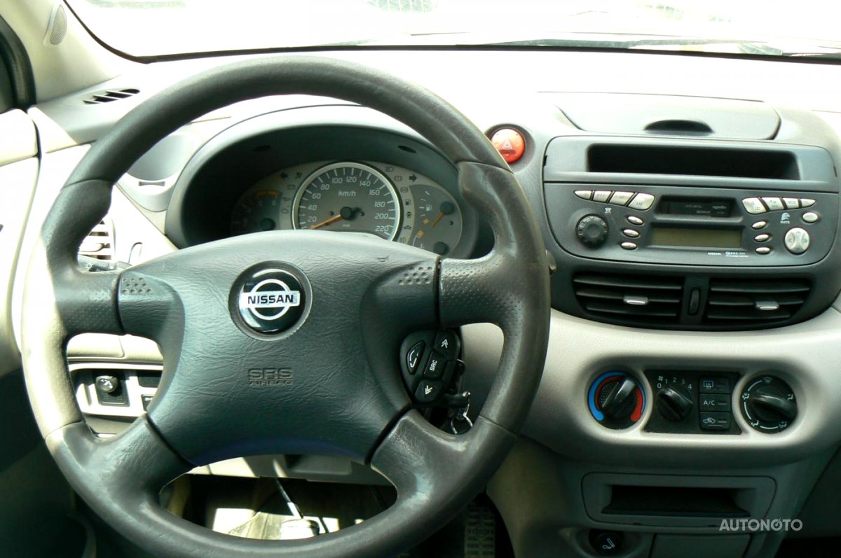 Nissan Almera Tino, 2002 - pohled č. 10