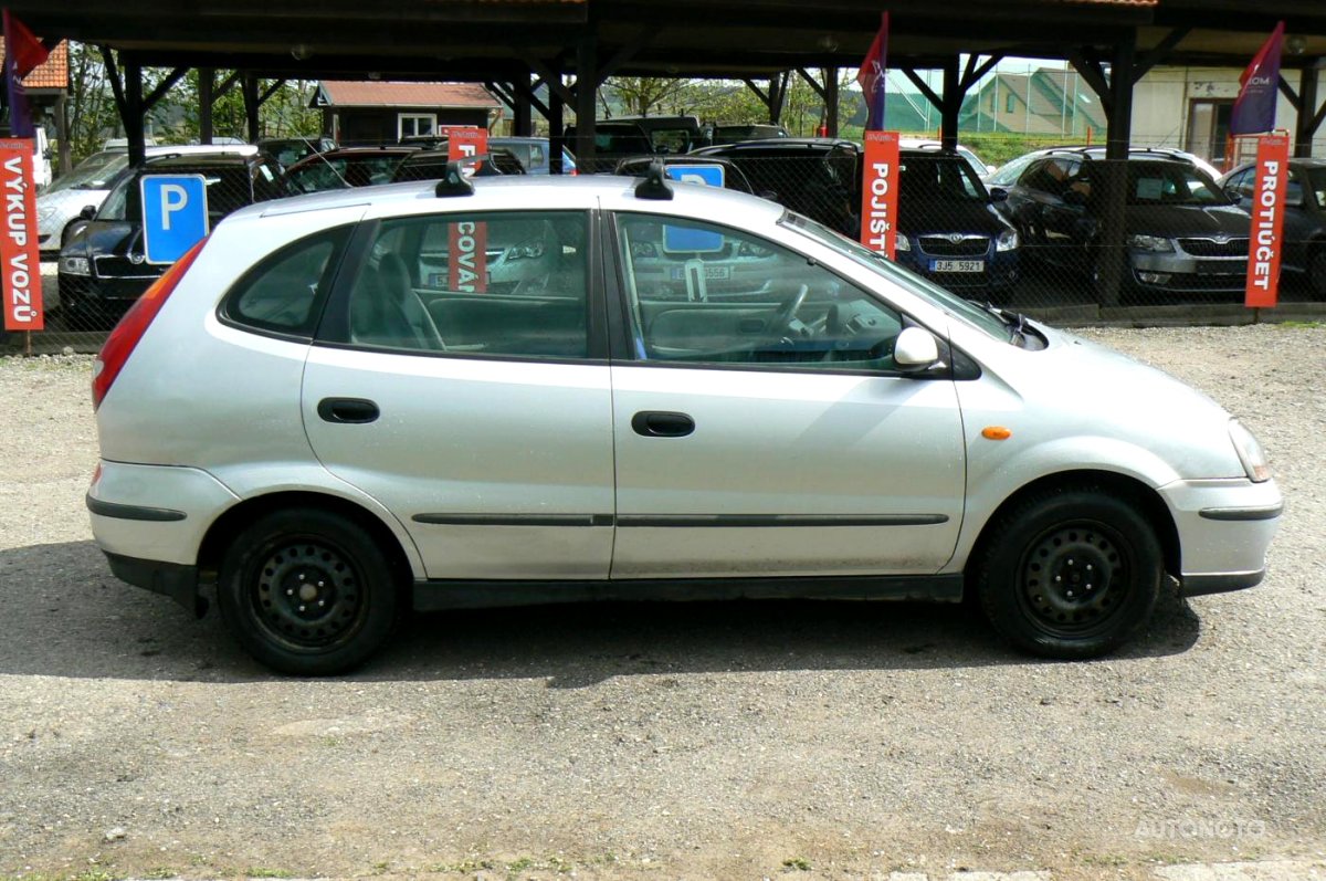 Nissan Almera Tino, 2002 - pohled č. 7