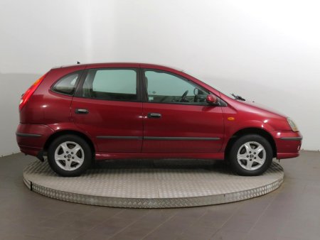 Nissan Almera Tino, 2002 - pohled č. 8